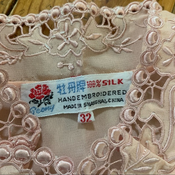 *GORGEOUS* NWT Peony Lingerie 100% Silk Top size 32 (fits S/XS) - Picture 4 of 6